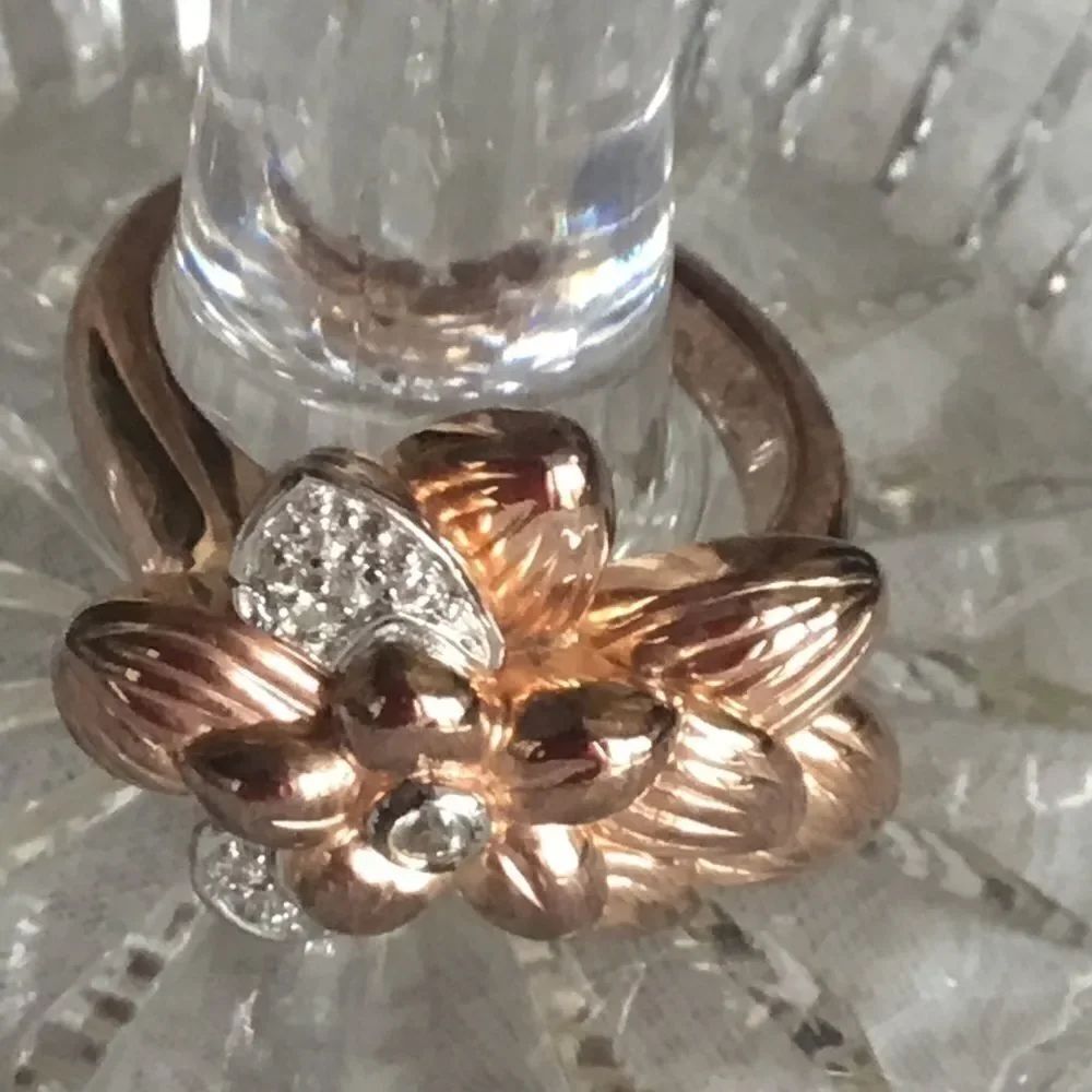 S 9.5  Rose Gold Plated SS Floral Ring